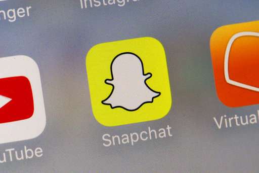 Snapchat and Twitter adopting new looks to gain more users