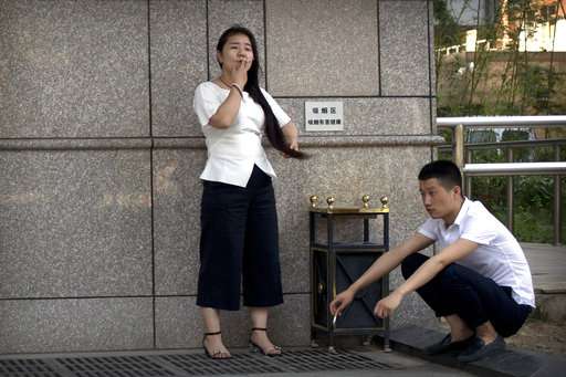 Study: China struggles to kick world-leading cigarette habit