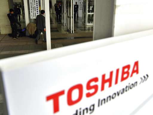 Toshiba, Western Digital make peace on sale of chip unit