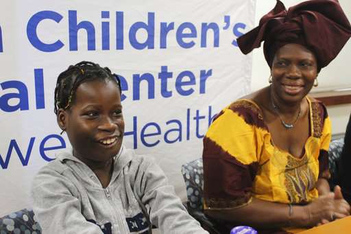 US surgeons remove 6-pound tumor from Gambian girl's mouth