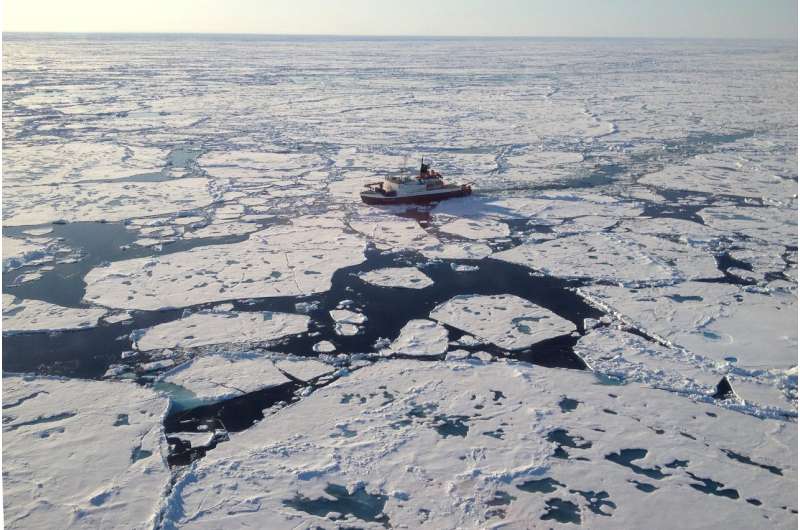 AWI researchers measure a record concentration of microplastic in Arctic sea ice