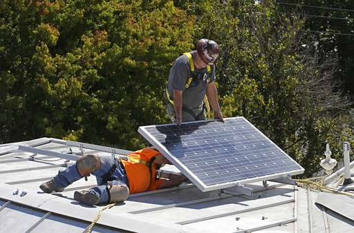 California may require solar panels on new homes in 2020