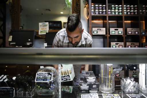 California regulators target web ads for illegal pot shops