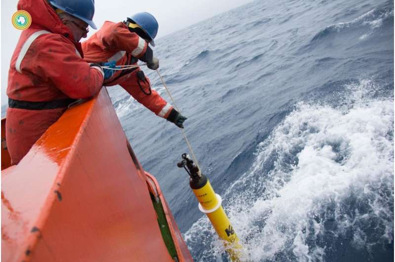 Diving robots find Antarctic winter seas exhale surprising amounts of carbon dioxide