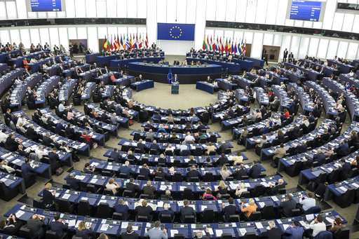EU lawmakers vote for new online copyright rules