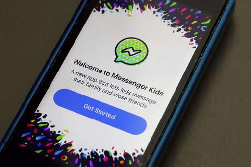 Facebook forges ahead with kids app despite expert criticism