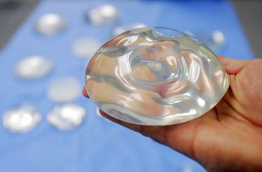 FDA plans meeting to discuss safety data on breast implants