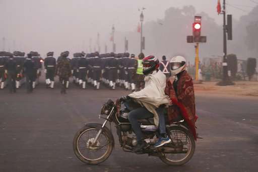 Indian firefighters battle air pollution in New Delhi
