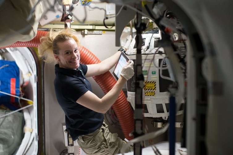 Method of making oxygen from water in zero gravity raises hope for long-distance space travel