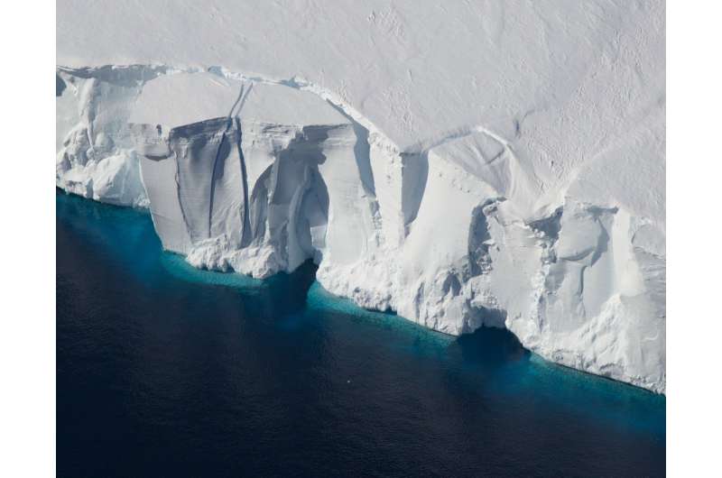 New study reveals strong El Ni&amp;#241;o events cause large changes in Antarctic ice shelves