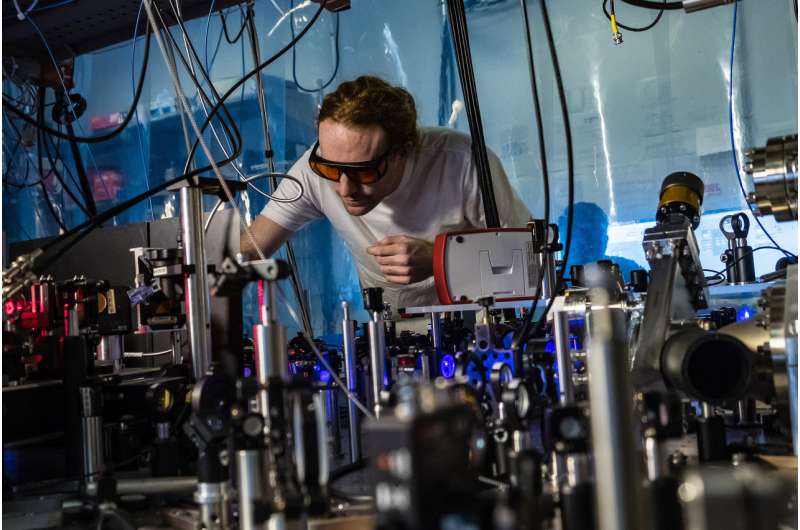 Physicists build bizarre molecules called 'Rydberg polarons'