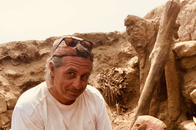 ULB archaeologists discover a 1,000-year-old mummy in Peru