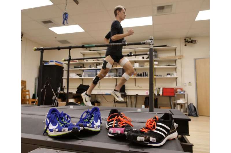 What makes the world’s fastest shoe so fast? New study provides insight