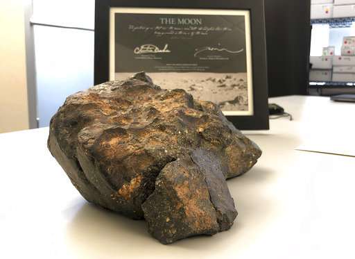 12-pound lunar meteorite sells for more than $600,000