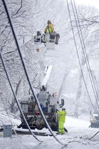 Another snowstorm hits the Northeast, threatens more outages