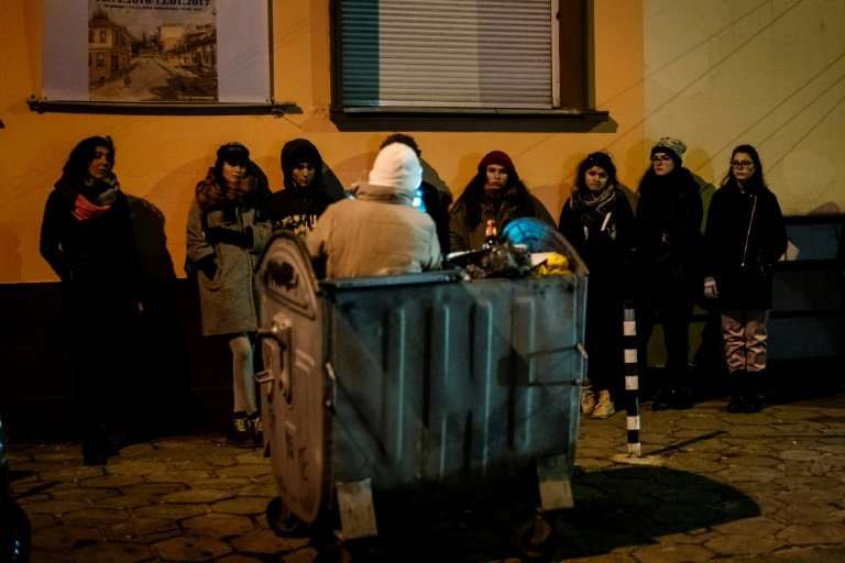 Environmentalists have joined forces with a theatre group to explore the untold stories of Sofia's army of unofficial refuse col