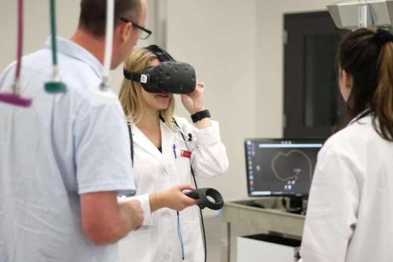 Virtual reality brings dog's anatomy to life for veterinary students