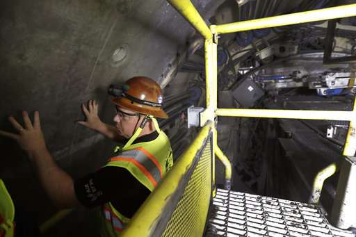 Fixing a massive NYC plumbing leak, 55 stories underground