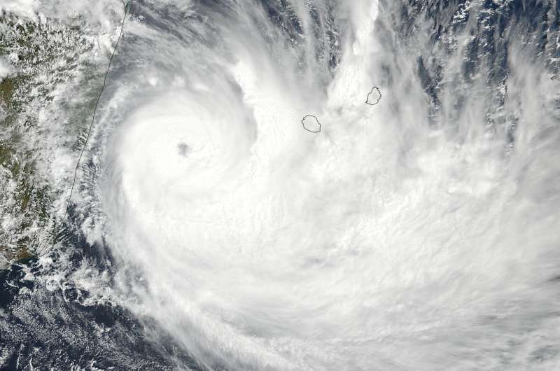 NASA sees powerful storms around Dumazile's eye