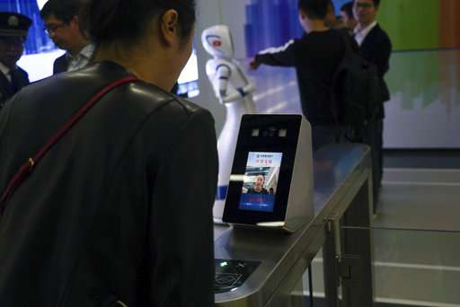 Shanghai gets automated bank with VR, robots, face scanning