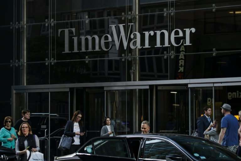 The US Justice Department calls &quot;clearly erroneous&quot; a court ruling that greenlights AT&amp;T's merger with Time Warner
