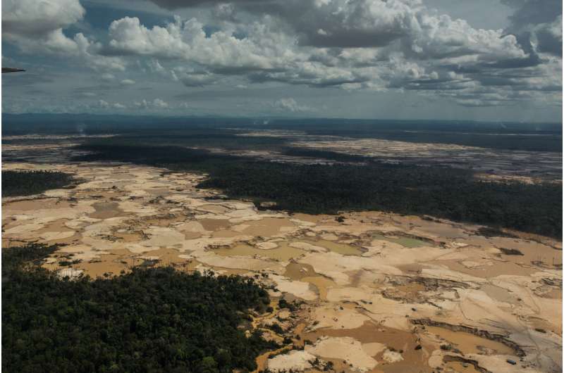 Toxic mercury poisoning the Amazon