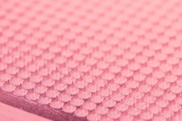 Researchers devise a new, inexpensive way to fabricate microneedles