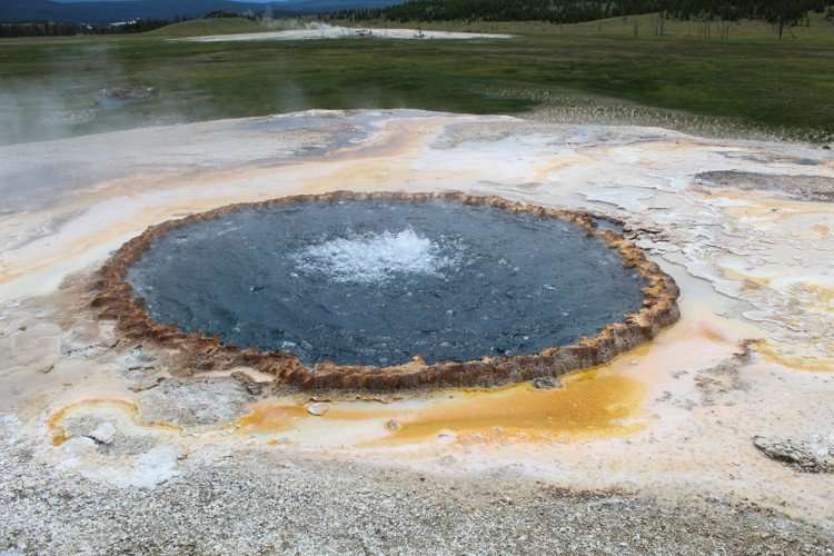 A Yellowstone guide to life on Mars