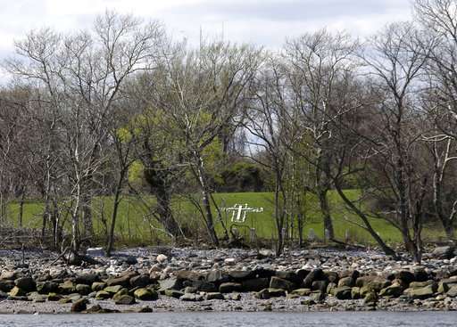 Erosion unearths bones on New York's island of the dead