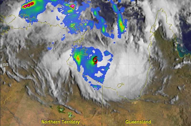 NASA's GPM observes heavy rainfall in intensifying Tropical Cyclone Owen