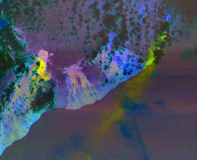 NASA Satellite detects Kilauea fissures