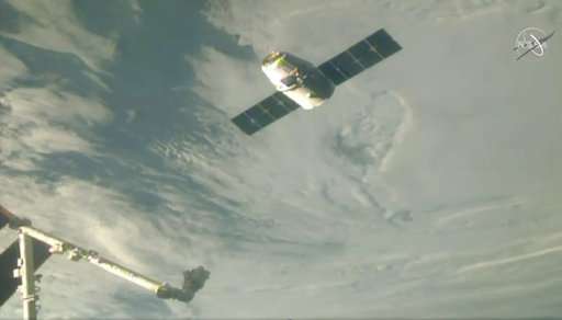 SpaceX Christmas delivery arrives at space station
