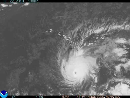 Big Island feels the effects of approaching hurricane