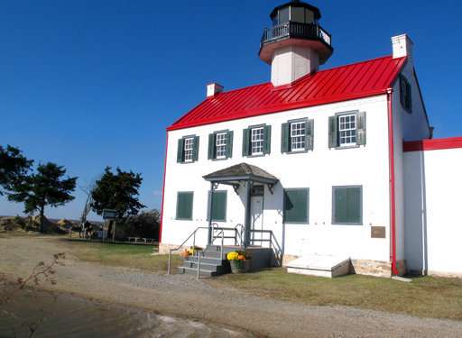 Rising sea levels threatening historic lighthouses