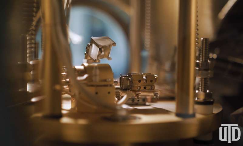 Microscopy breakthrough paves the way for atomically precise manufacturing