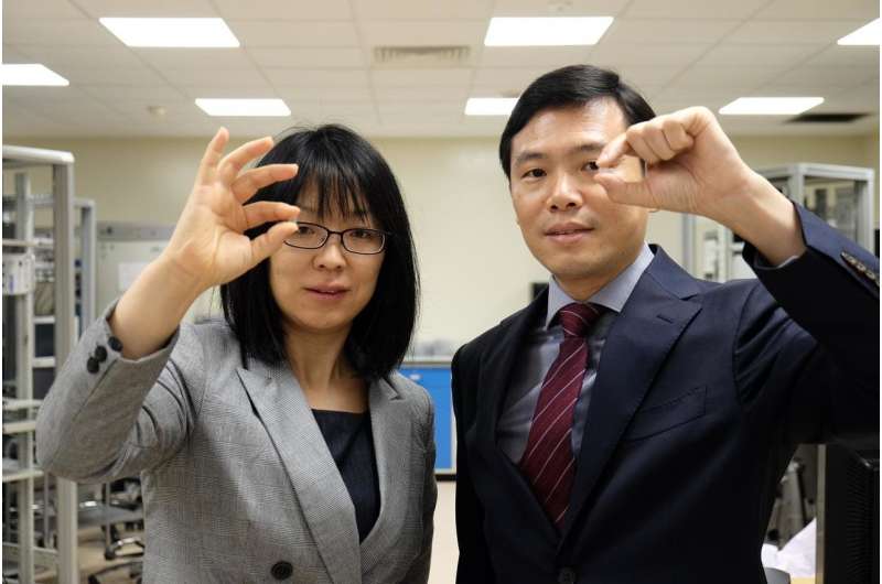 NTU Singapore scientists develop 'contact lens' patch to treat eye diseases