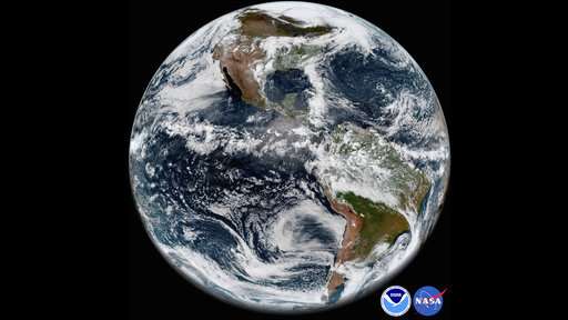 Ailing weather satellite produces sharp snapshot of Earth