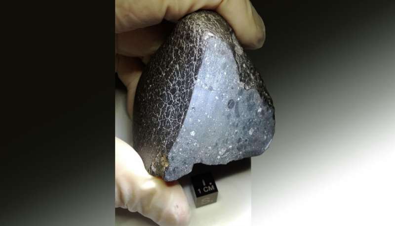 Ancient meteorite tells tales of Mars topography