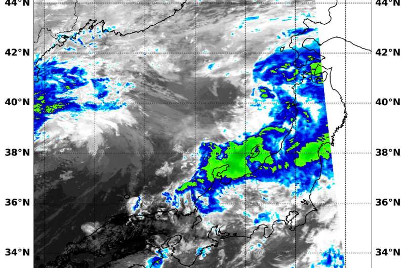 ASA's Aqua satellite finds an Extra-Tropical Cyclone Cimaron