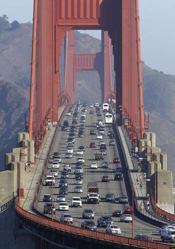 California urges Trump to drop plan for weaker fuel standard