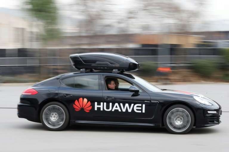 Chinese firm Huawei demonstrated at the Mobile World Congress a Porsche Panamera car driven by the Huawei Mate 10 Pro smartphone