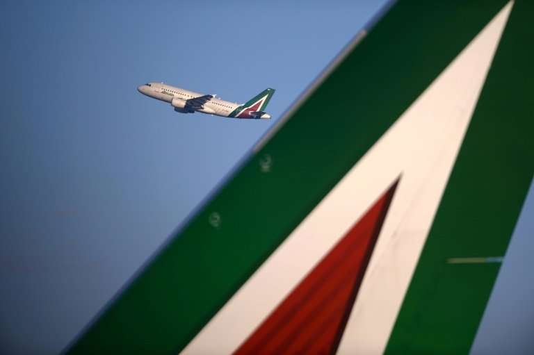 Did the Italian government keep Alitalia aloft illegally?