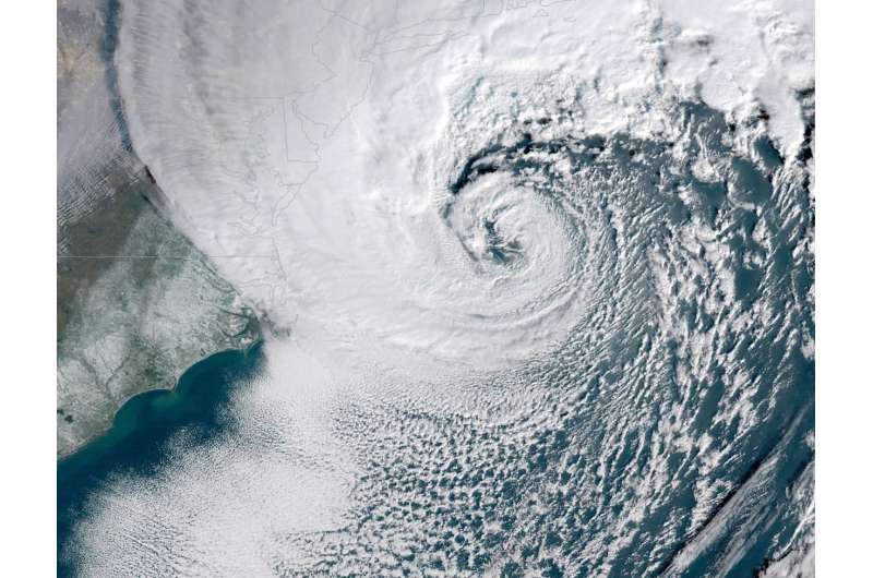 Don't blame hurricanes for most big storm surges in northeast