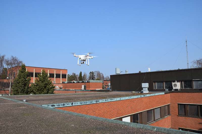 Emerging 5G networks – new opportunities for drone detection?