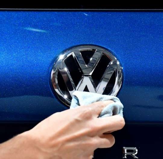 Germany's Volkswagen exports cars from Slovakia to the US