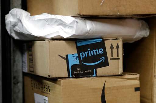Get Into My Car ... Amazon begins delivery to vehicles