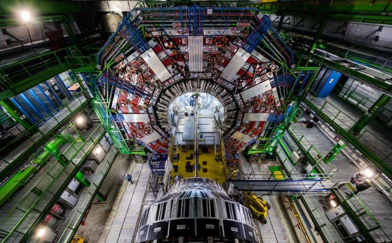 Higgs Boson, Top Quarks Linked in Milestone Collider Discovery