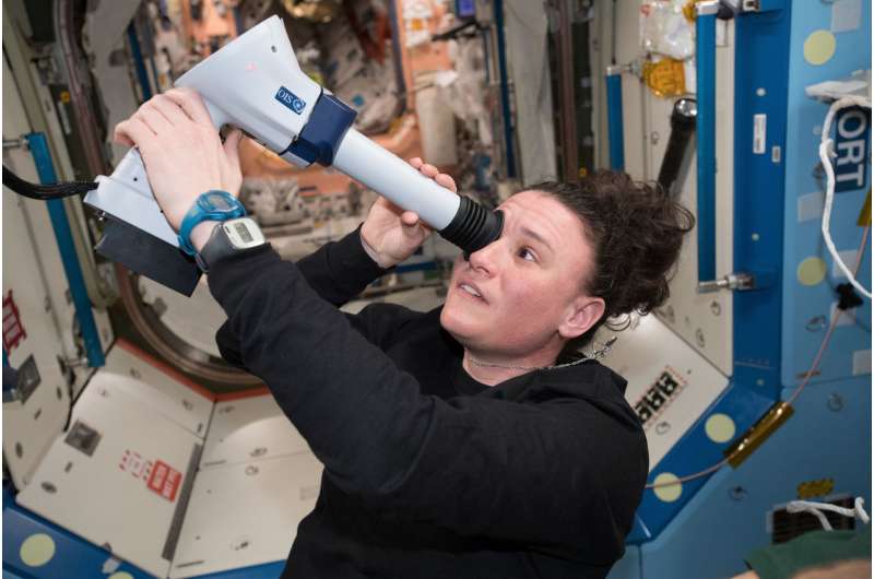 Image: Astronaut Serena Auñón-Chancellor examines her eyes