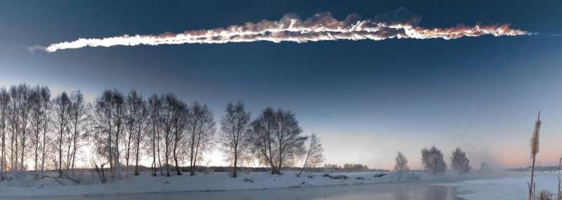 Image: Vapour trail of the 2013 Chelyabinsk asteroid