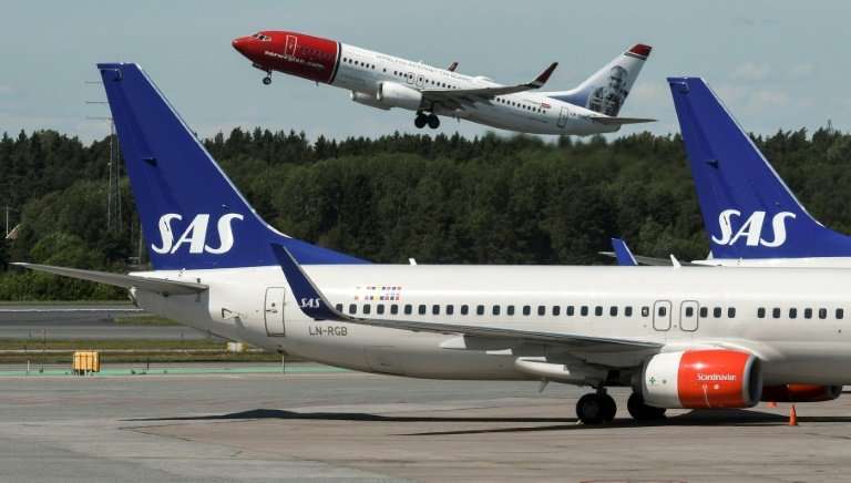 In 2016, Norway and Sweden began to sell off their shares in the airline
